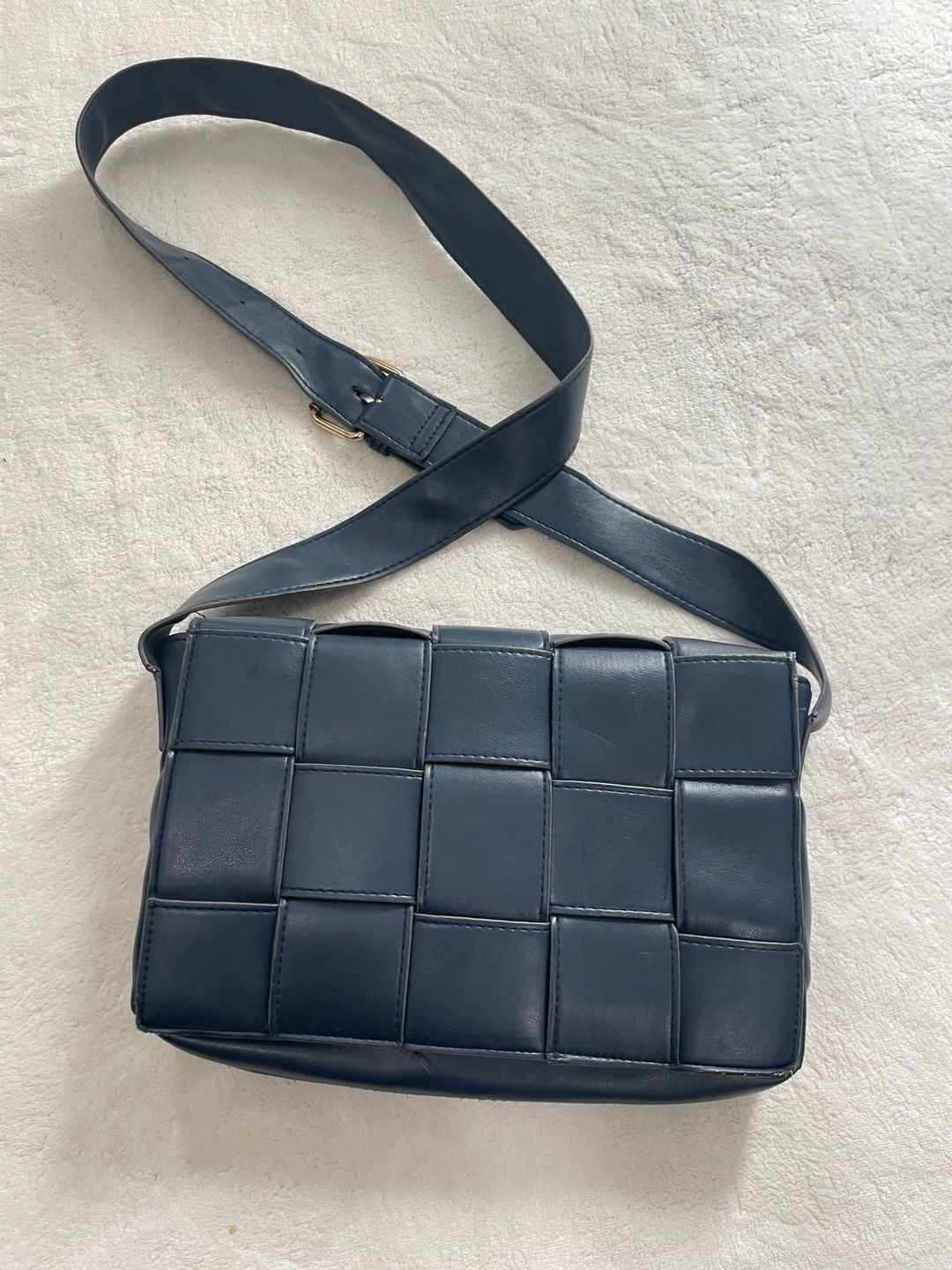 Sondra Roberts Navy Blue Woven Faux Leather Crossbody Bag Adjustable Strap 4