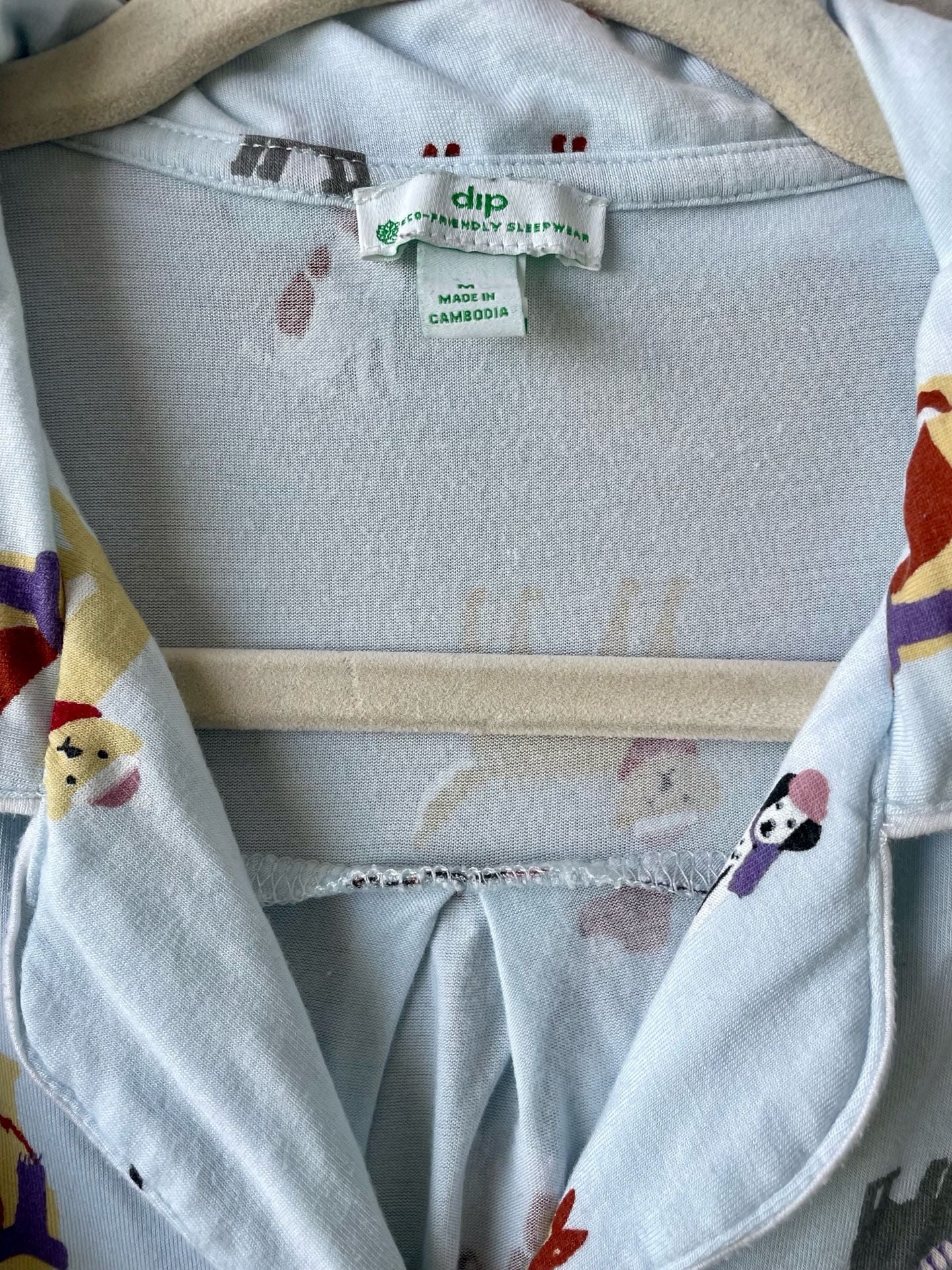 dip Eco-Friendly 3-Piece Sleepwear Christmas Dogs Pajama Set with Scrunchie 8