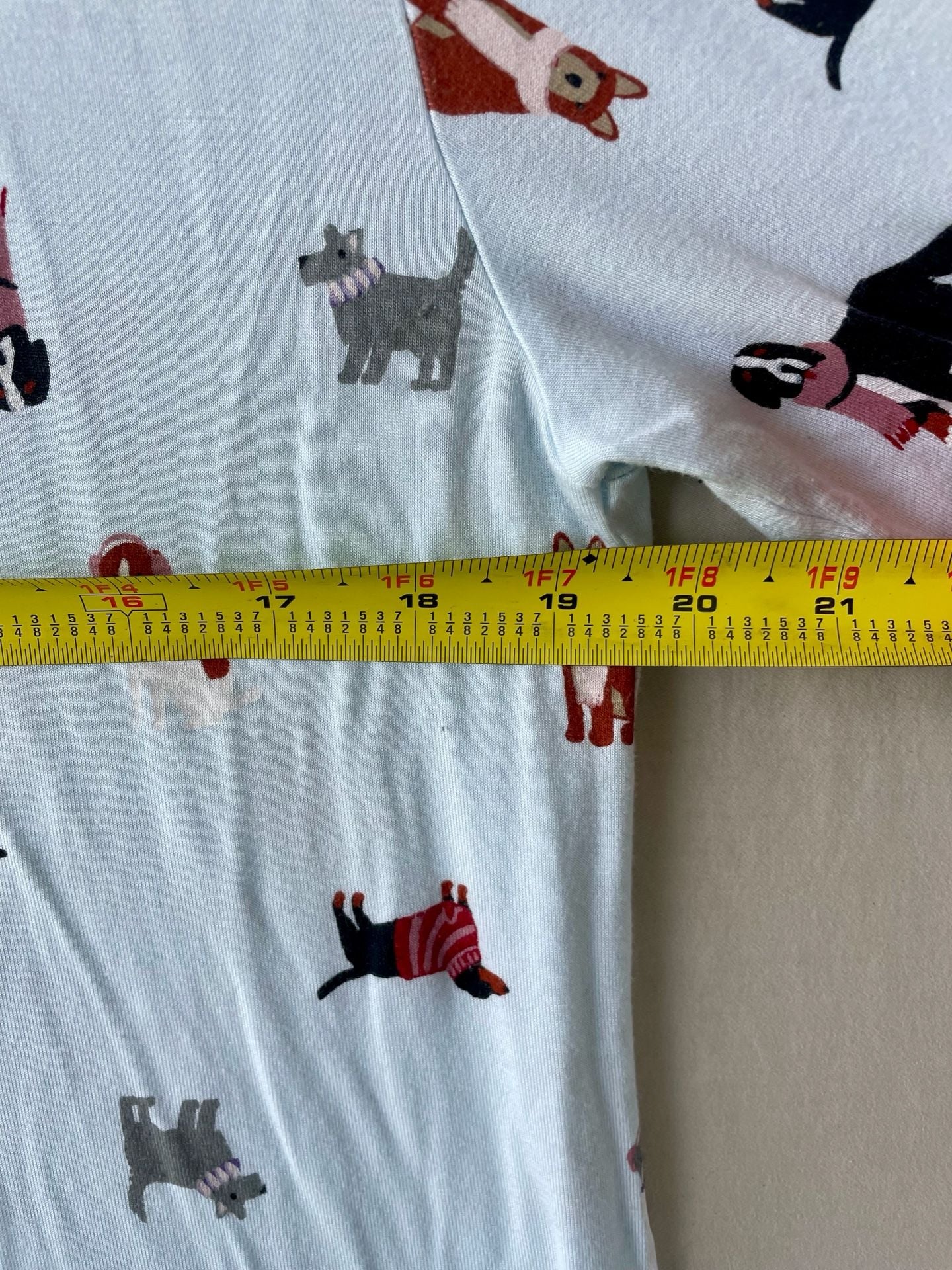 dip Eco-Friendly 3-Piece Sleepwear Christmas Dogs Pajama Set with Scrunchie 14