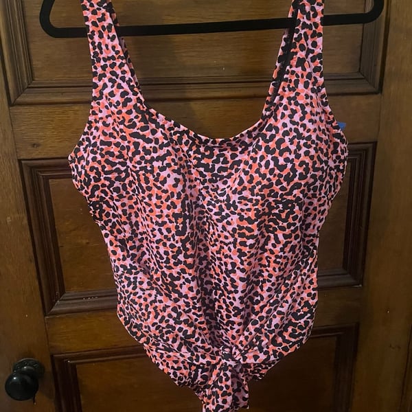 Fabletics Scoop Tie Back One-Piece Swimsuit in Flash Orange Safari Spots