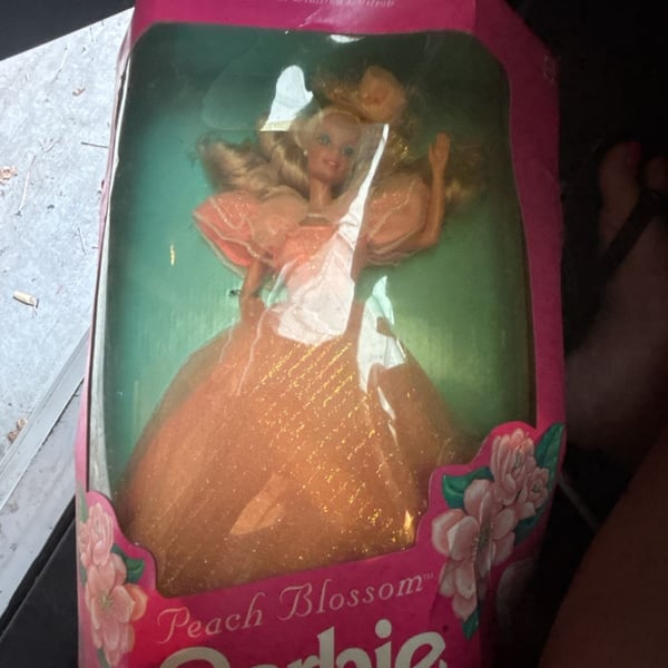 1992 Mattel Peach Blossom Barbie Special Limited Edition Doll #7009