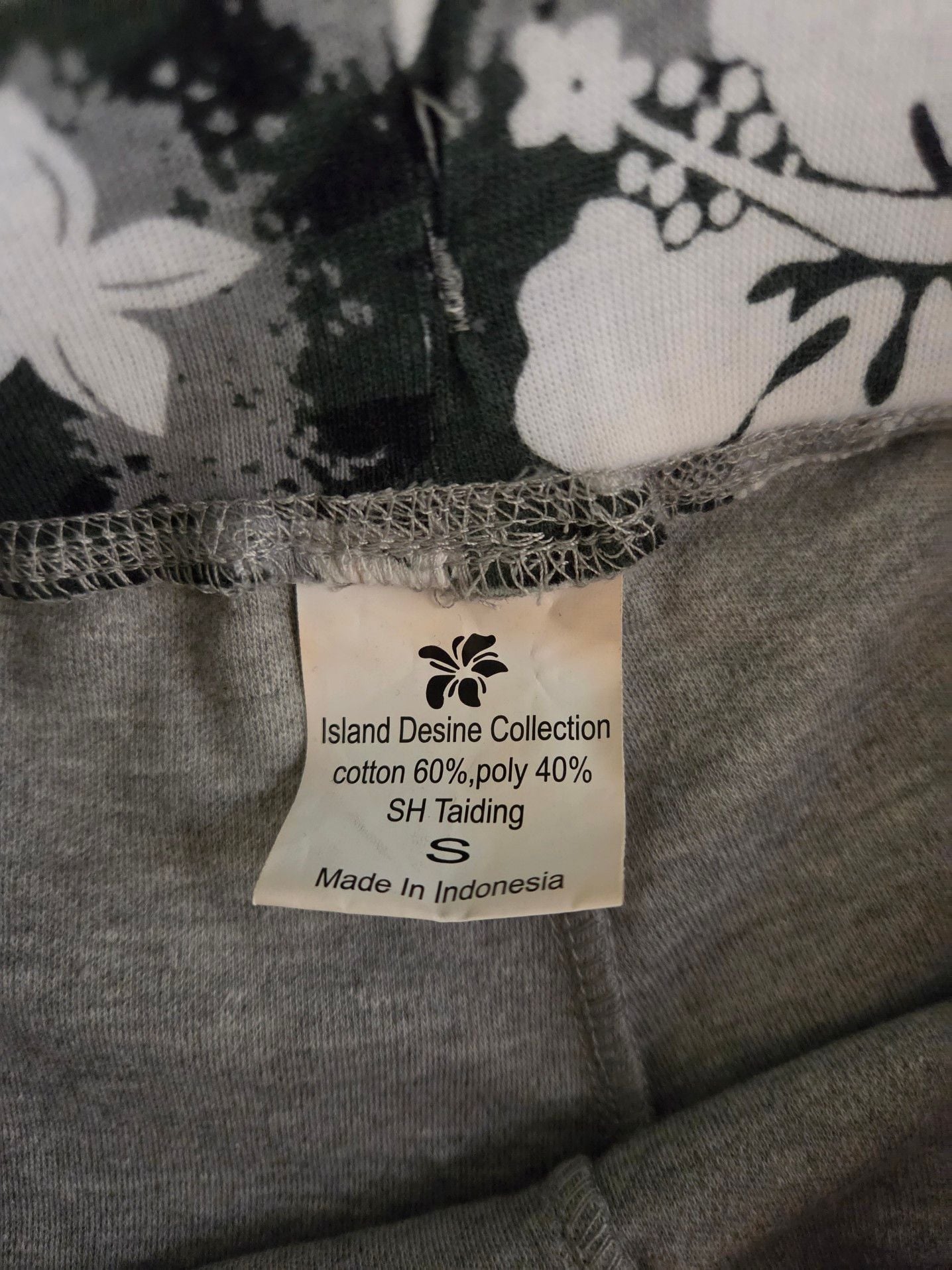 Y2k Island Design Collection Hawaii Floral Trim Shorts Gray 3