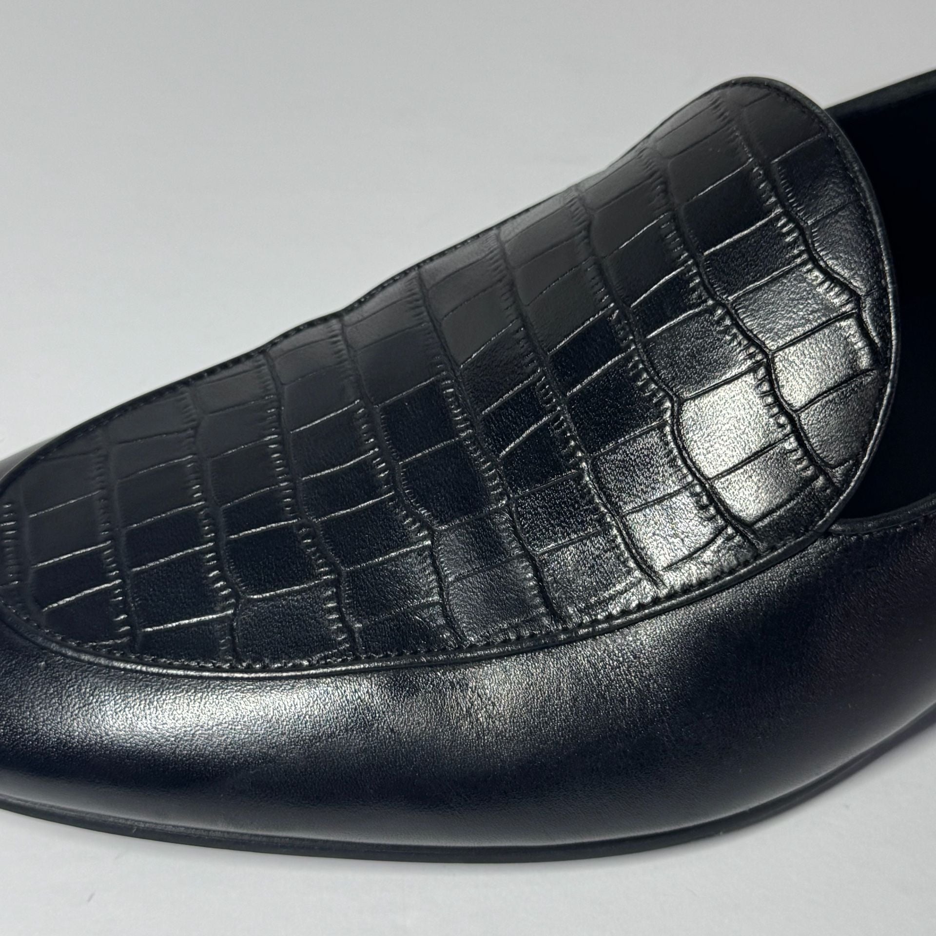 GIFENNSE Handmade Black Leather Croc-Embossed Loafers Size 13 9
