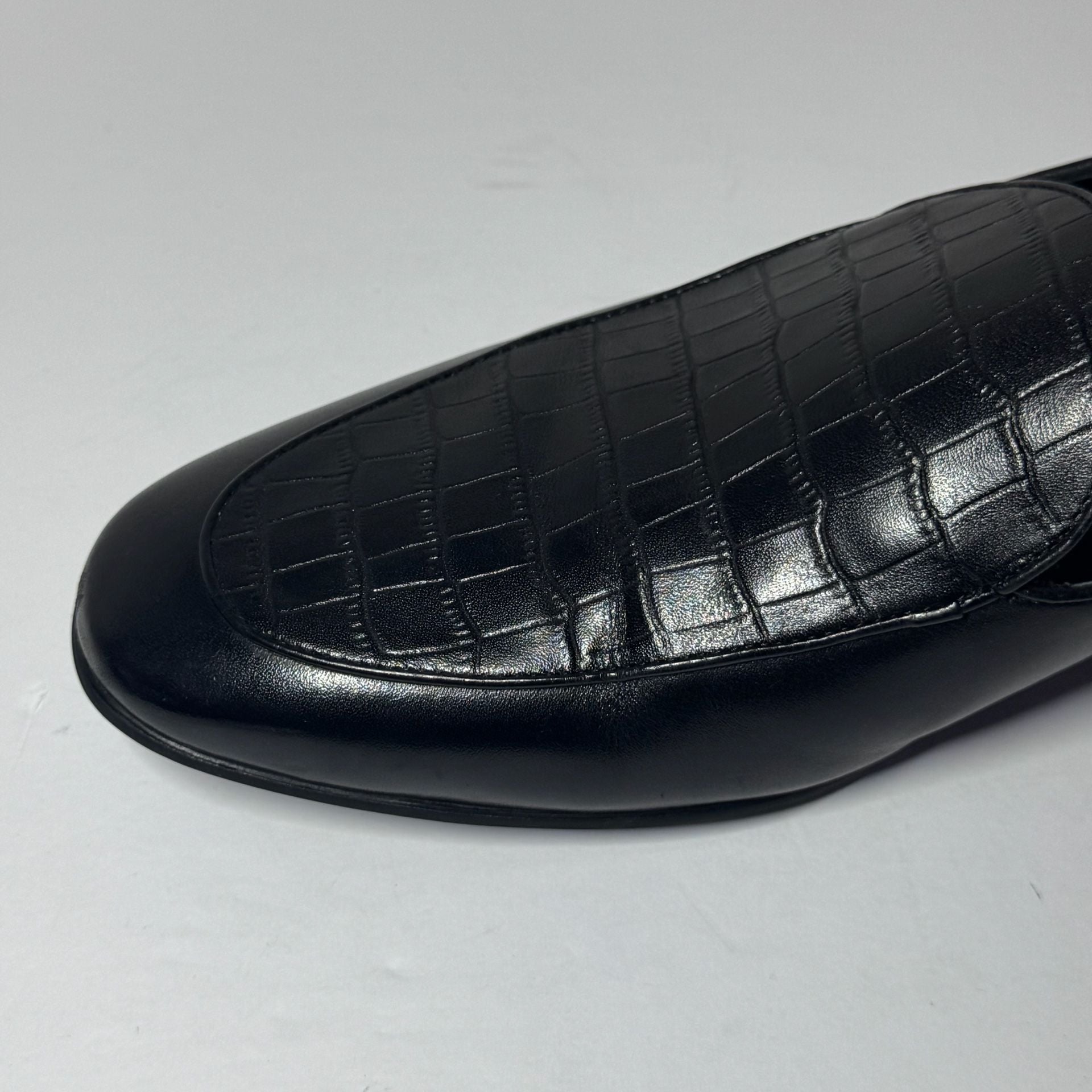 GIFENNSE Handmade Black Leather Croc-Embossed Loafers Size 13 16