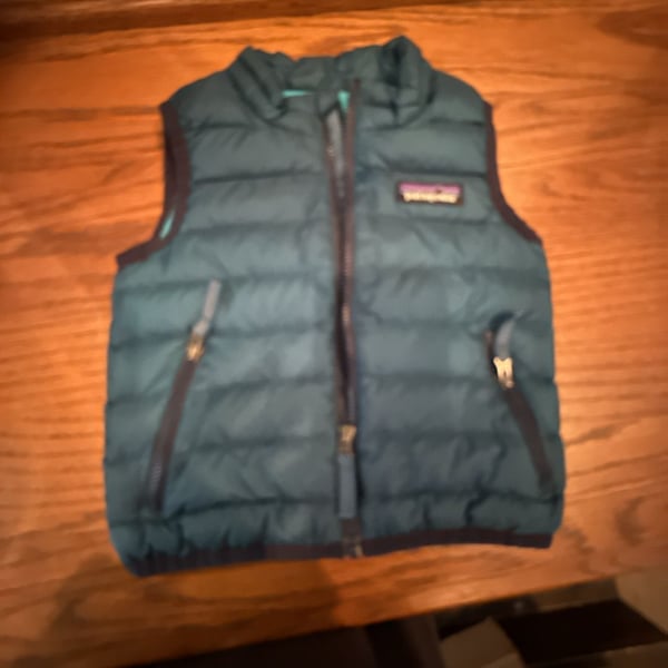 Patagonia Baby Down Sweater Vest Teal Size 6-12M