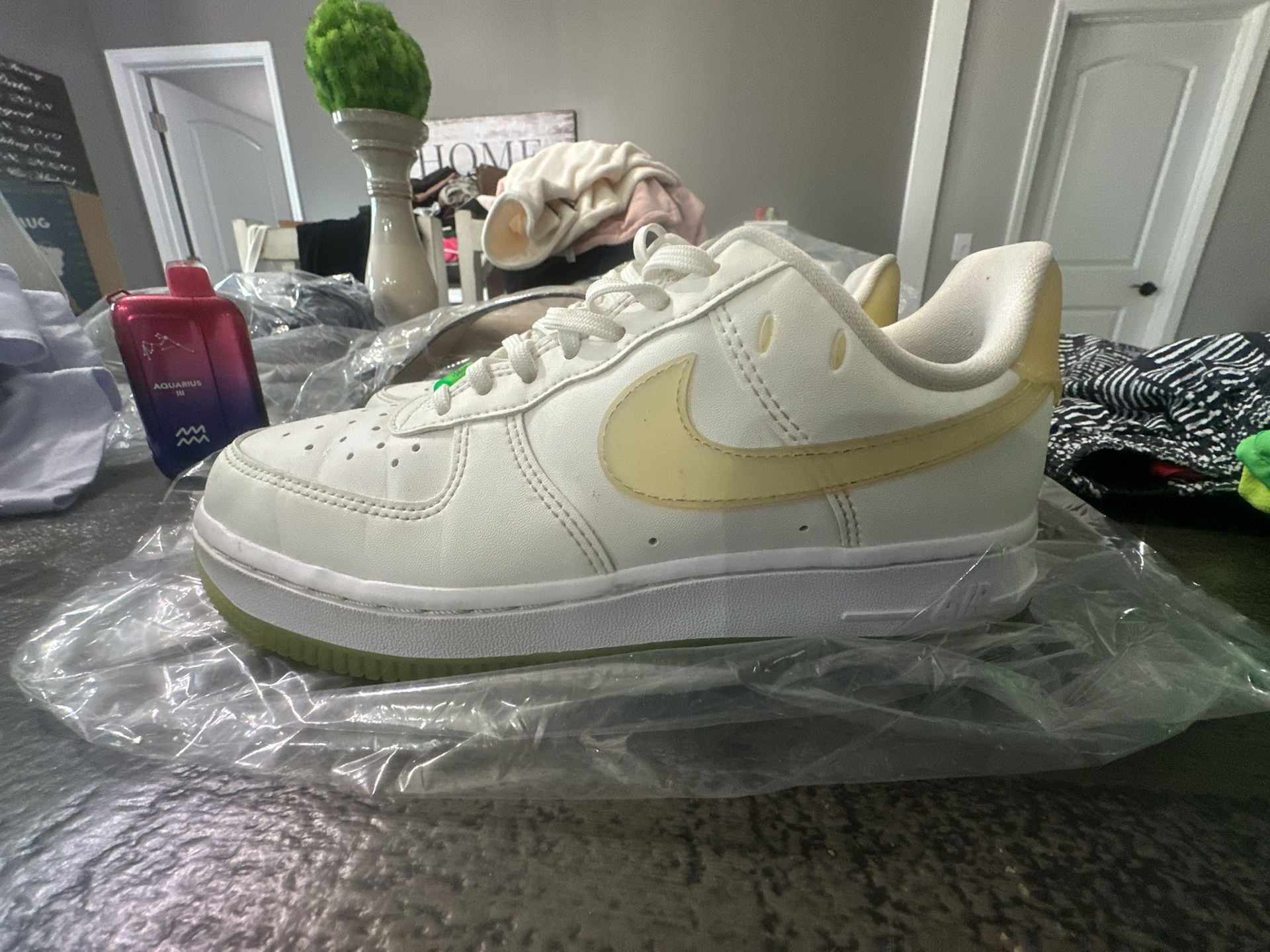 Nike Air Force 1 '07 LX Have A Nike Day White Zitron DJ5197-100 2