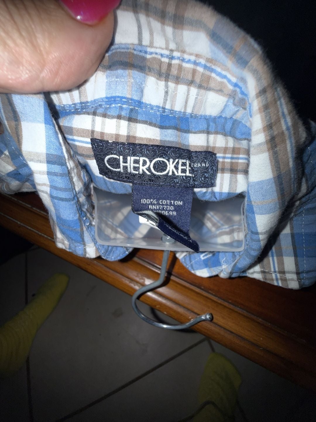 Cherokee brand short sleeve button down Size small... 4