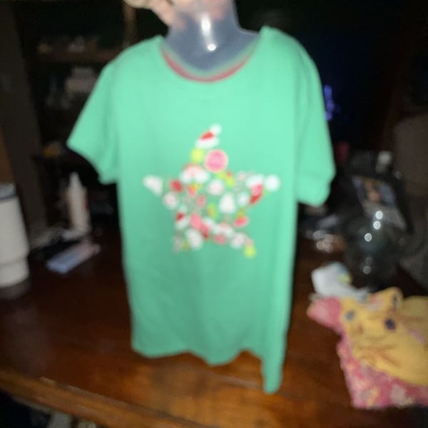 Cat & Jack green short sleeve shirt size 7/8 Christmas tree