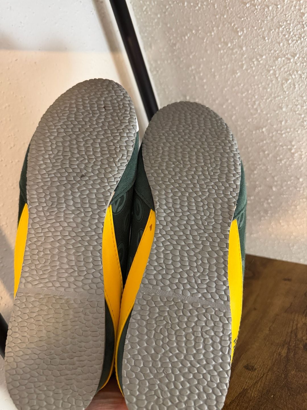 The Bradford Exchange Green Bay Packers Women's Zippered Suede & Canvas Sneakers 4