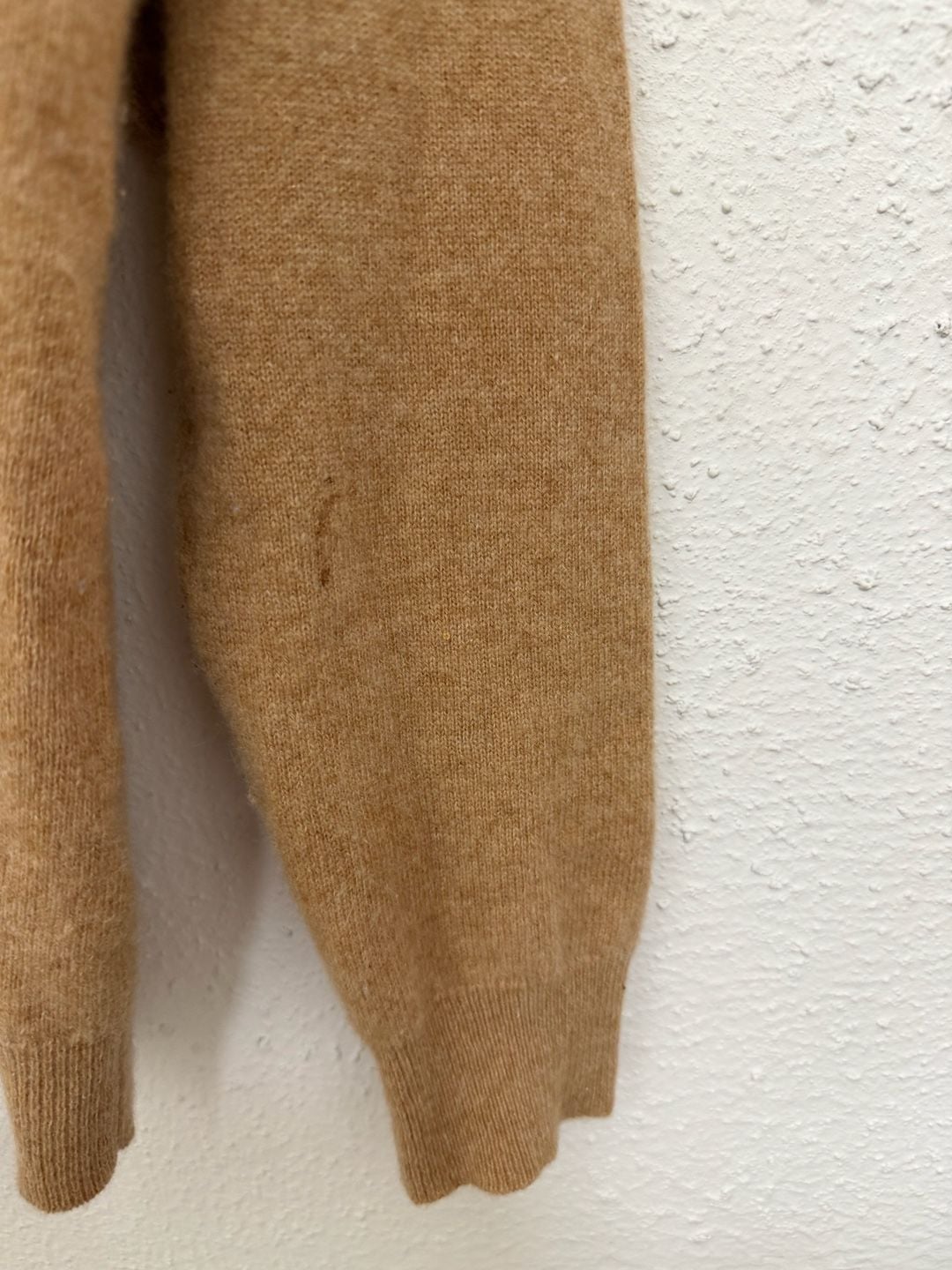 Lord & Taylor 100% Cashmere V-Neck Sweater in Camel 6