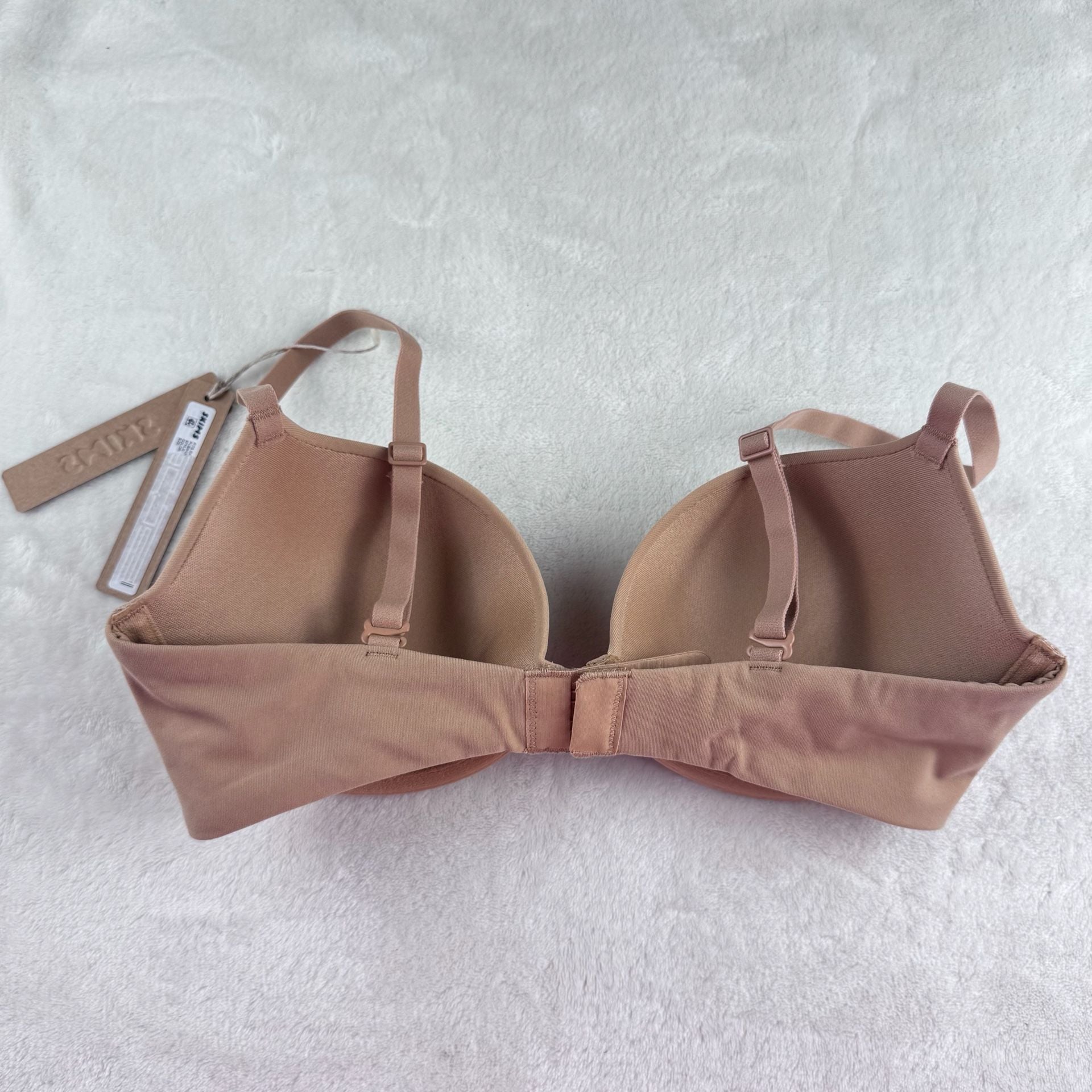 SKIMS Fits Everybody Tshirt Bra in Jasper 3