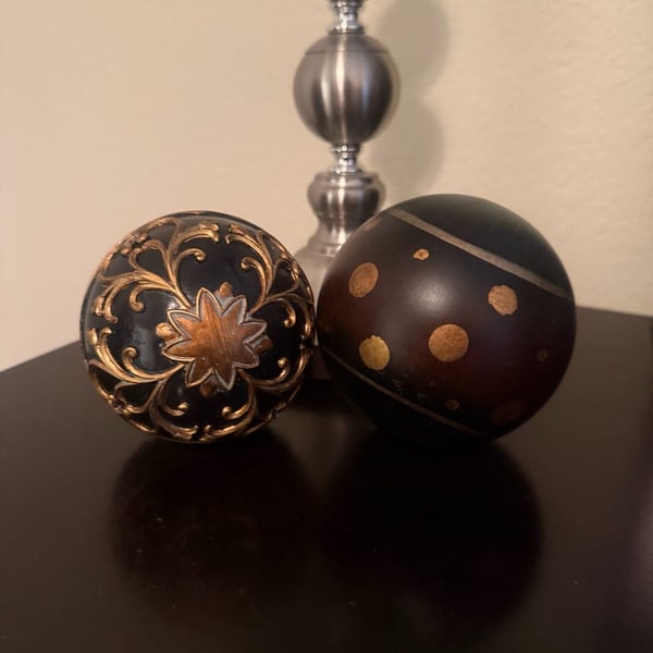 Set of 2 Casa Decor Black and Gold Resin Decorative Orb Cabinet Knobs