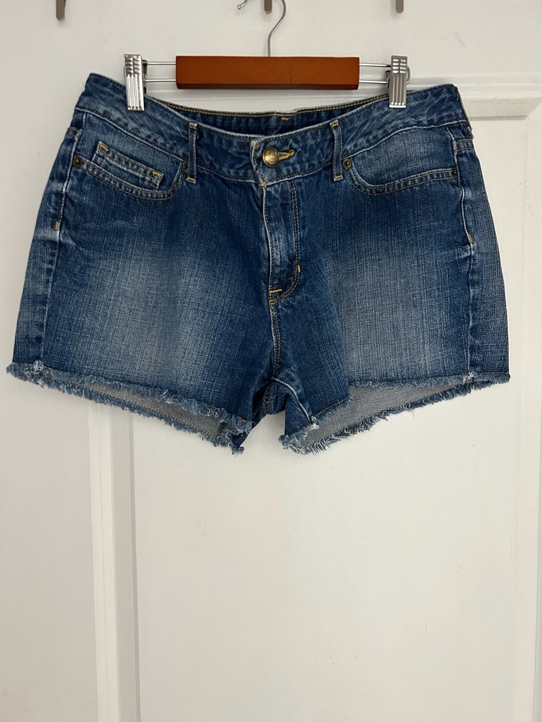 Michael Kors Denim Shorts Womens 8 Blue Cut-Off Frayed Hem Medium Wash Cotton 2