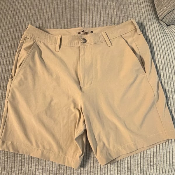 Hollister Men's Epic Flex Stretch Hybrid Shorts Khaki Tan Size 32