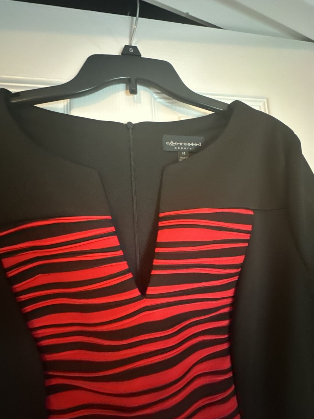 Connected Apparel Black and Red Textured Striped Panel Sheath Dress 3