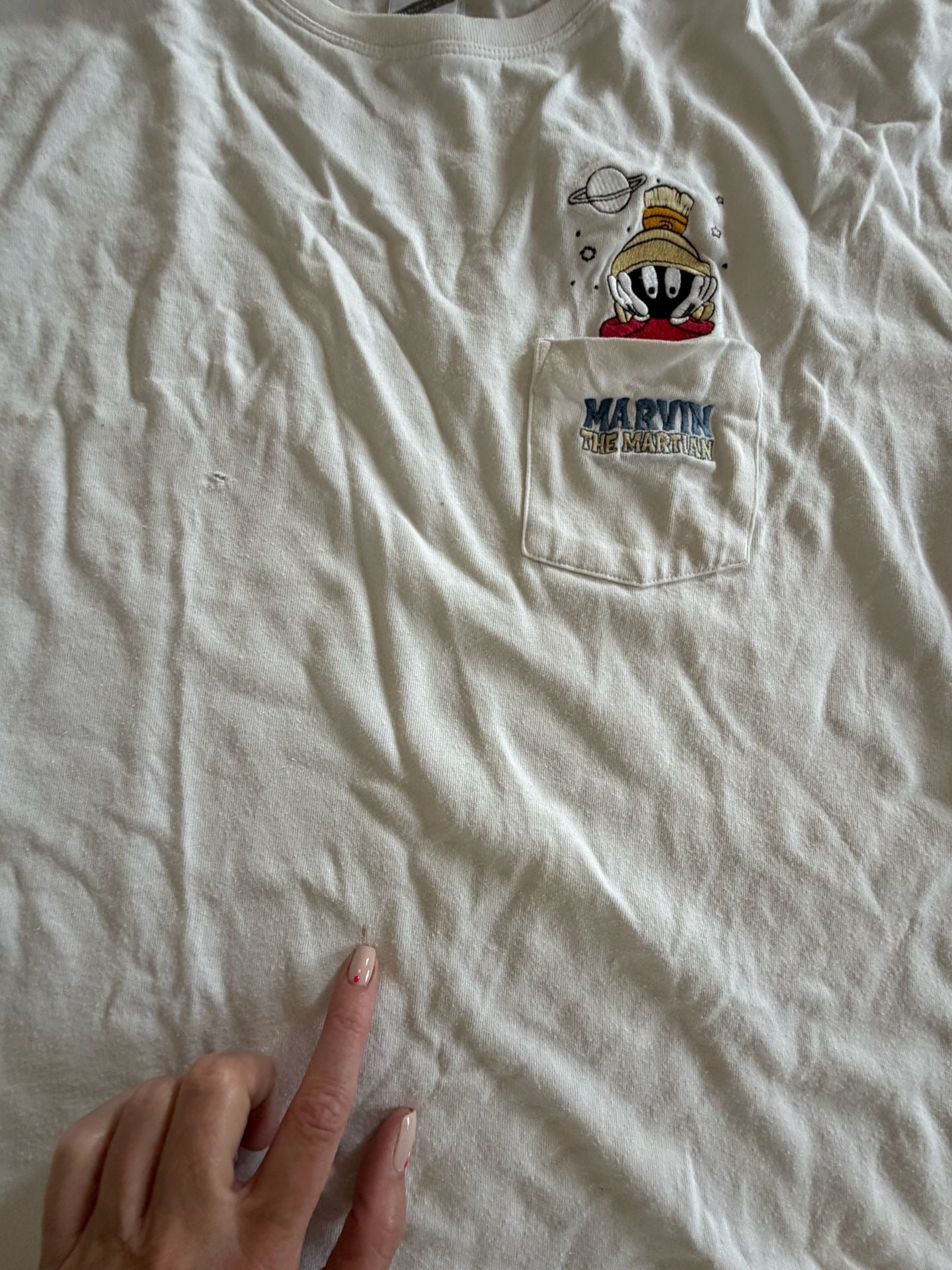 Vintage 1999 Warner Bros Marvin the Martian Embroidered Pocket T-Shirt 5