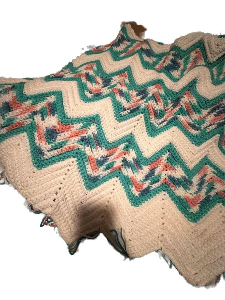 Handmade Crochet Chevron Zig Zag Ripple Afghan Throw Blanket with Tassels white teal pink 3