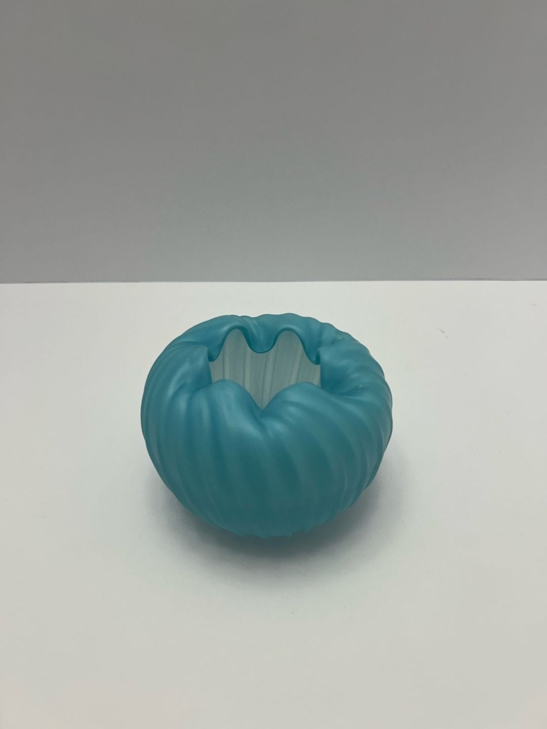 Vintage Fenton Blue Satin Glass Swirled Melon Rose Bowl Vase with Ruffled Edge 1