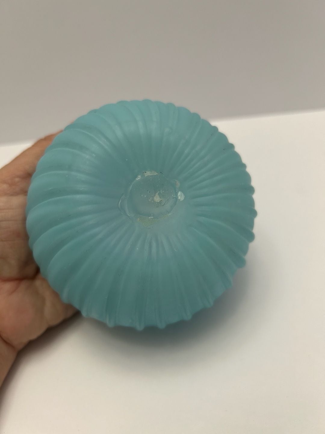 Vintage Fenton Blue Satin Glass Swirled Melon Rose Bowl Vase with Ruffled Edge 5