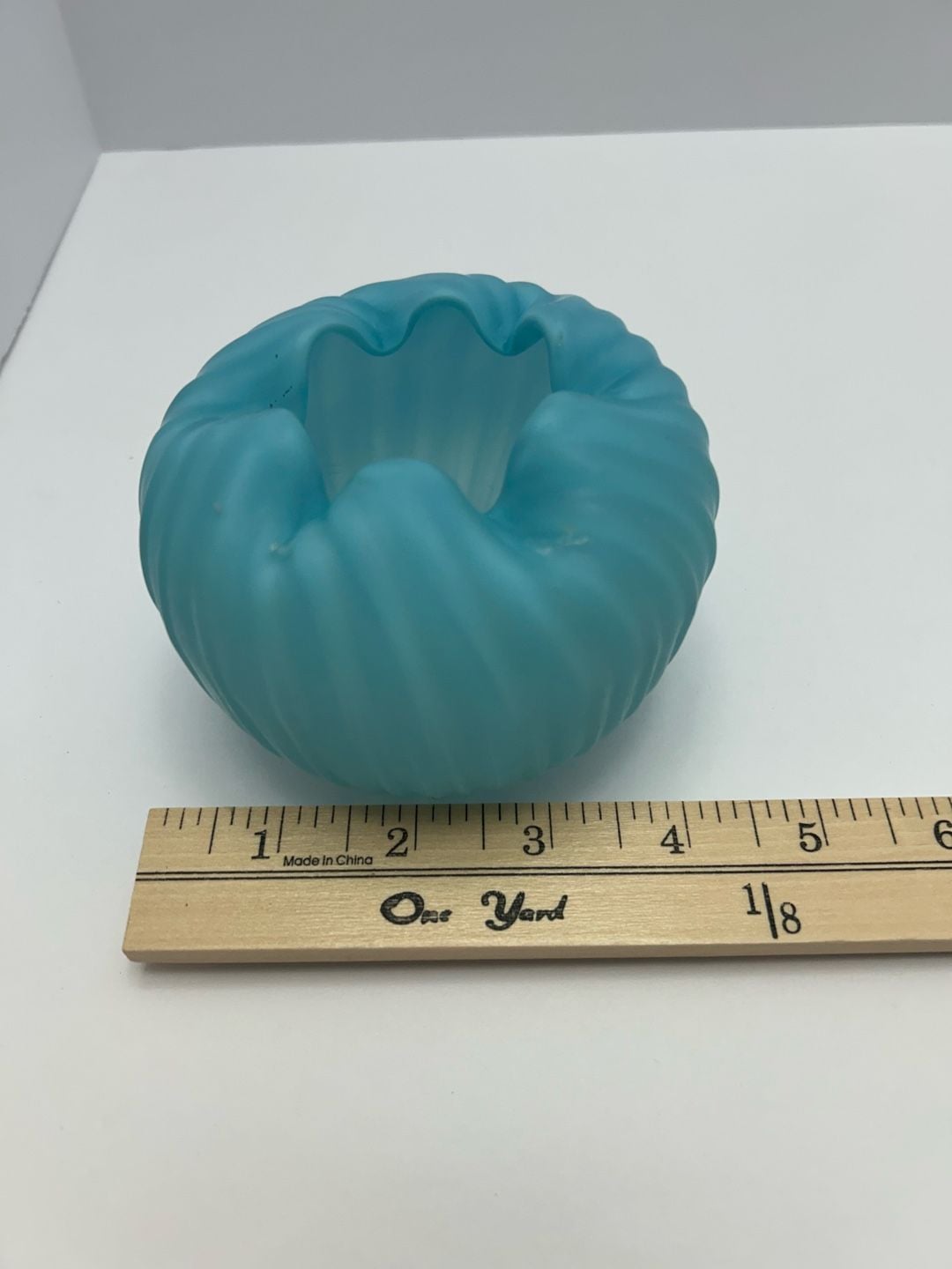 Vintage Fenton Blue Satin Glass Swirled Melon Rose Bowl Vase with Ruffled Edge 7