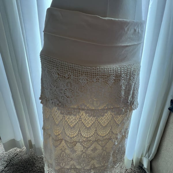 Solitaire Ravi Khosla Cream Tiered Crochet Lace Maxi Skirt