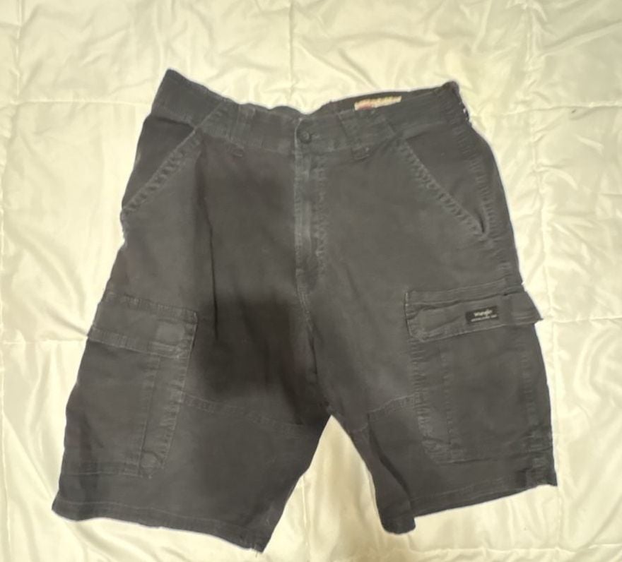 Wrangler men's outdoor cargo shorts black 2