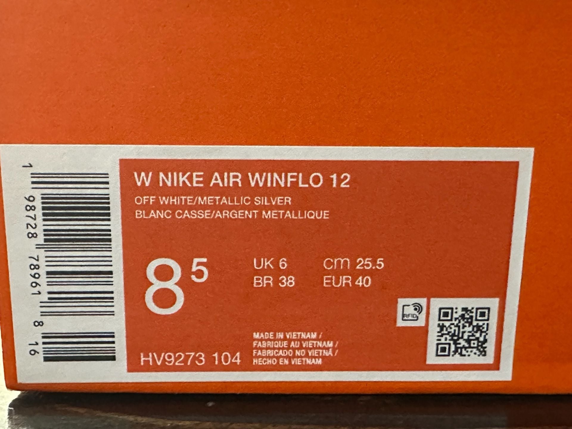 Nike Women's Air Winflo 12 Off White/Metallic Silver 7