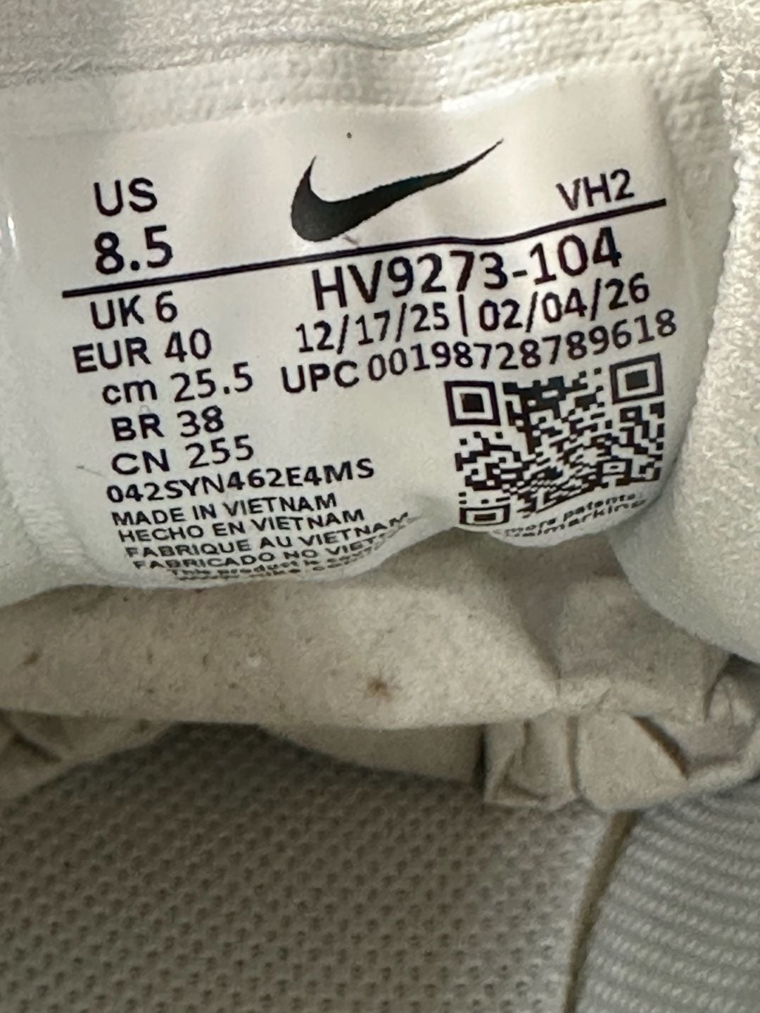 Nike Women's Air Winflo 12 Off White/Metallic Silver 8