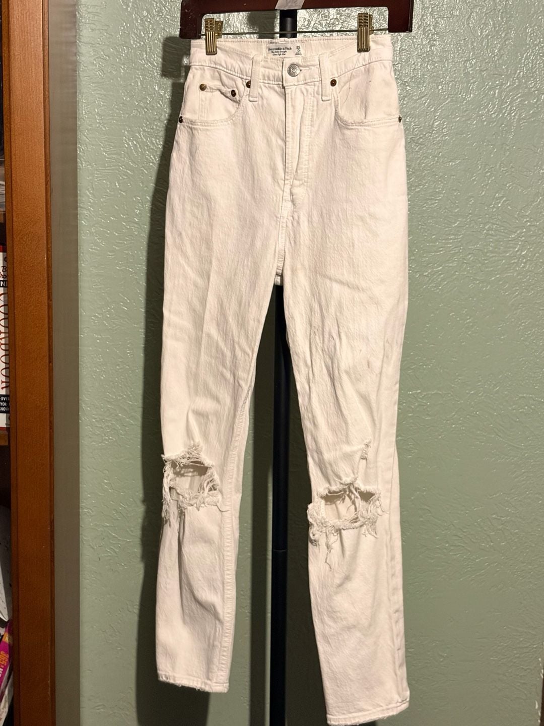 Abercrombie & Fitch The Ankle Straight Ultra High Rise Jeans Size 25R 2