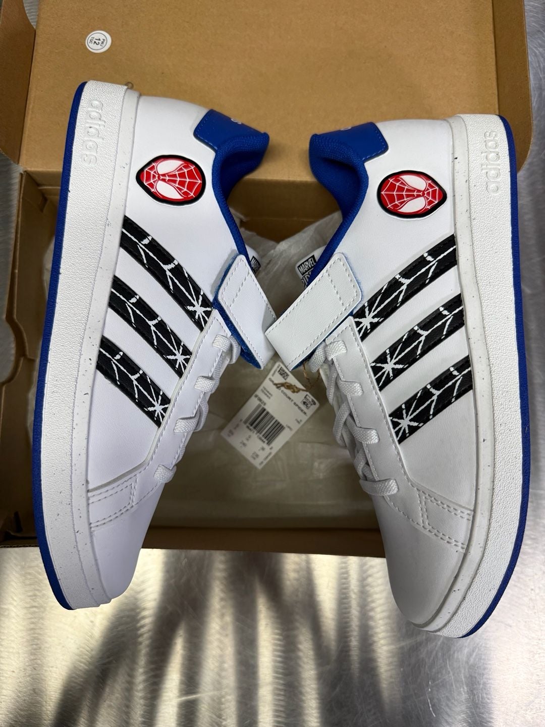 adidas x Marvel Grand Court Spider-Man Kids Sneakers IF0925 4