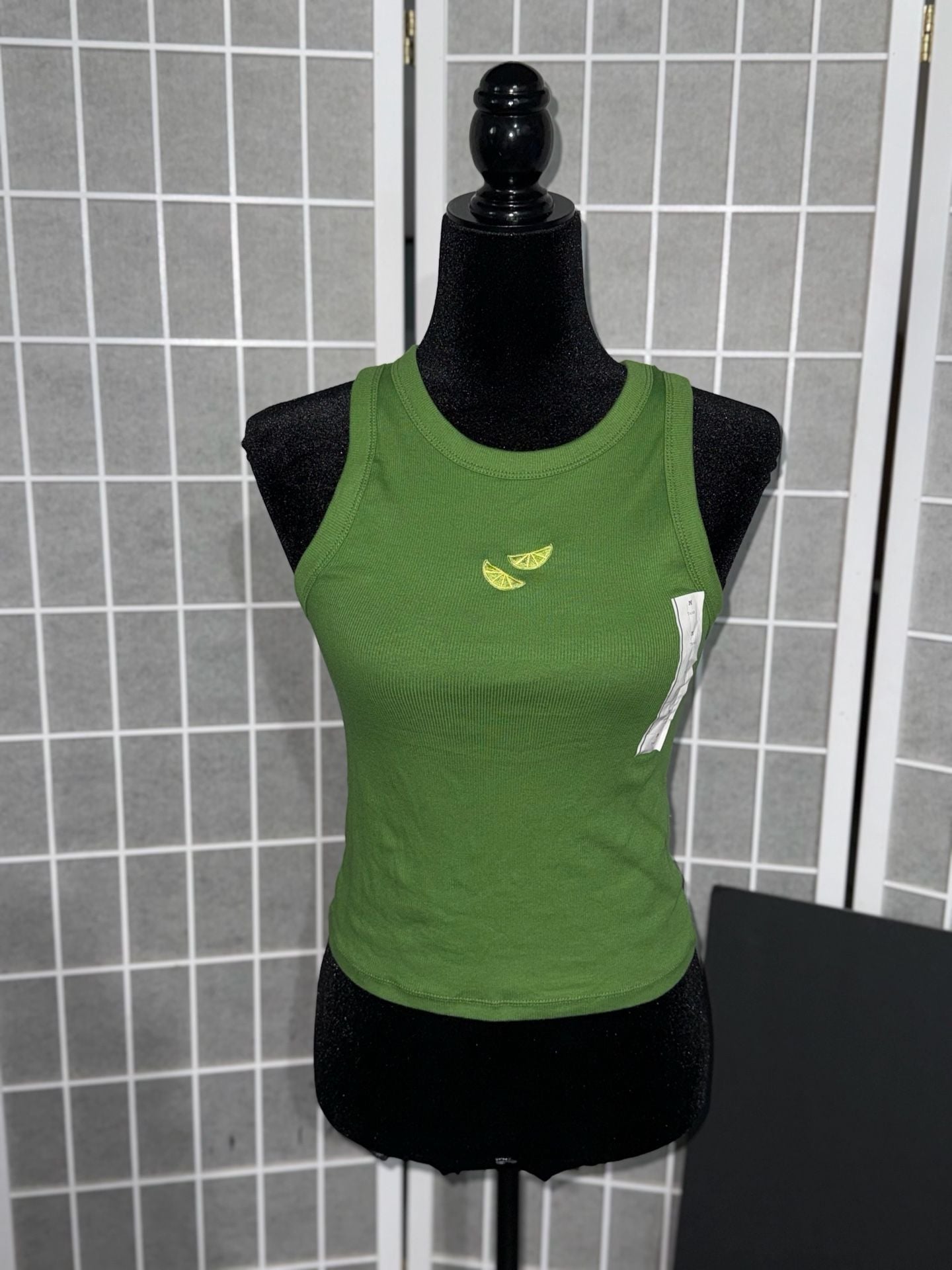 A New Day Green Ribbed Tank Top Size M 2