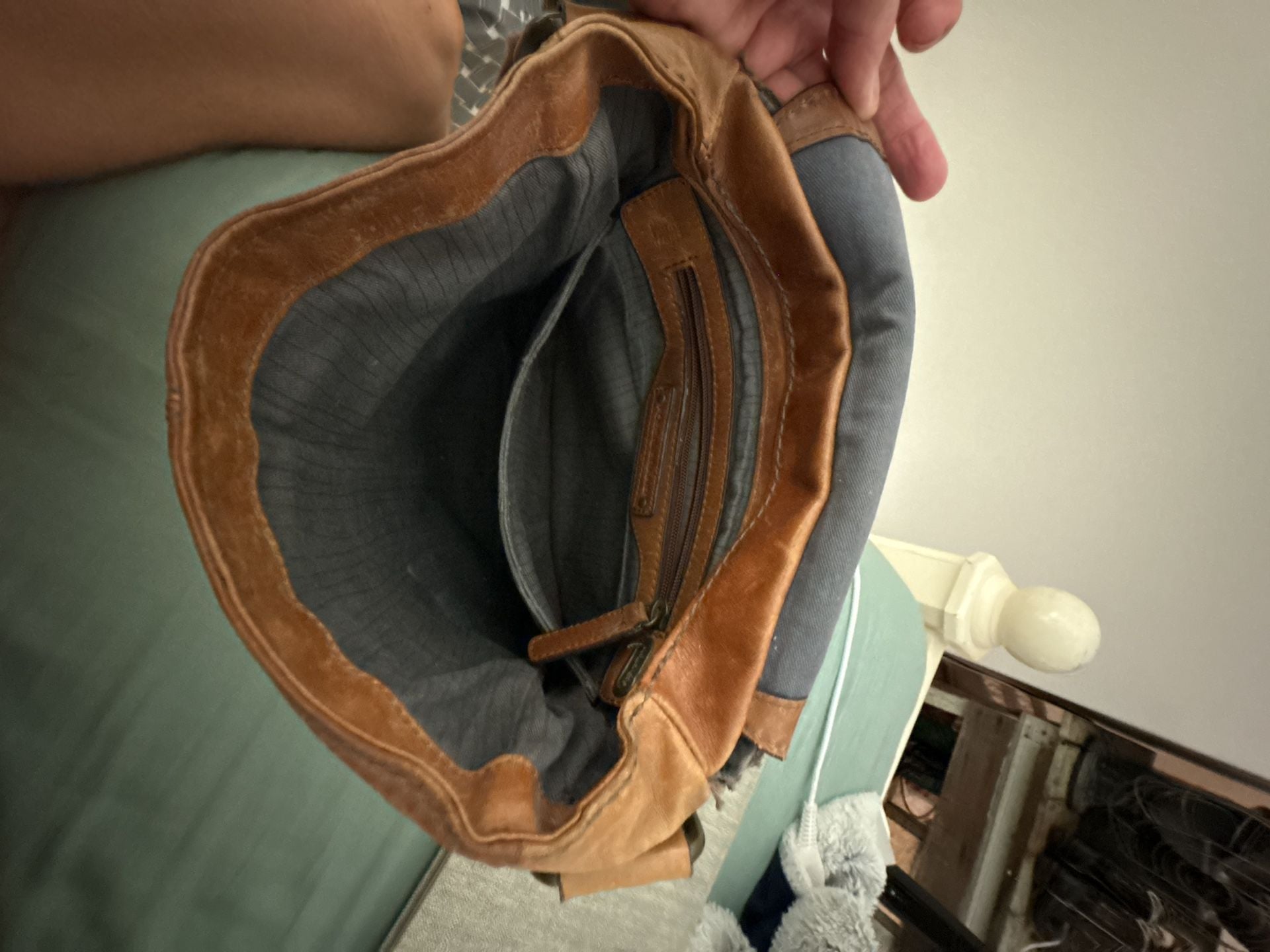 Vintage Fossil Brand Brown Genuine Leather Messenger Crossbody Bag 9