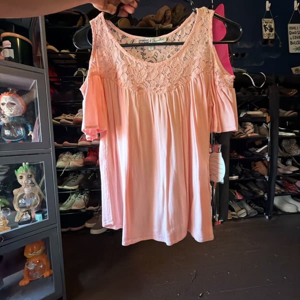 Gypsies & Moondust Dusty Pink Lace Yoke Cold Shoulder Top