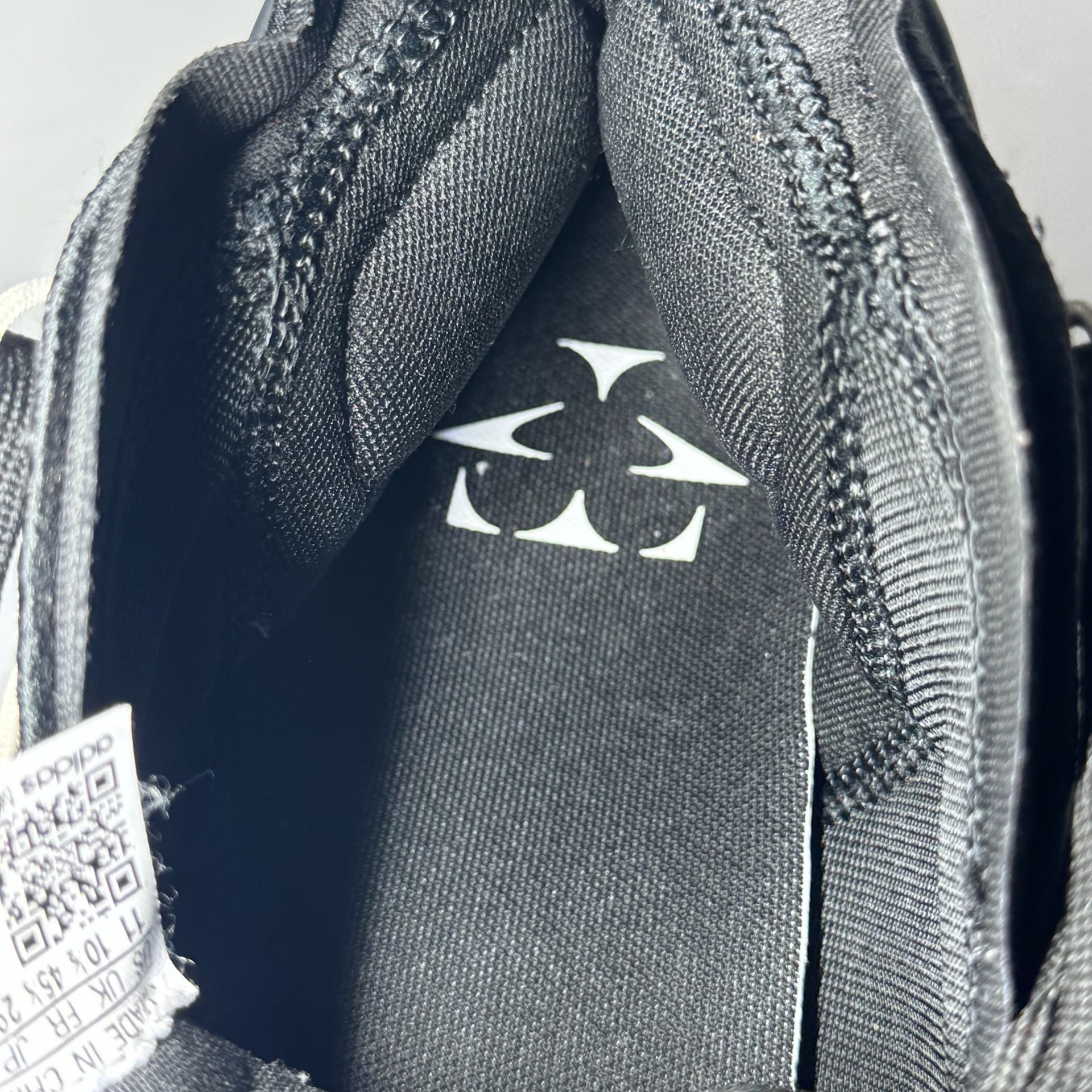 adidas Trae Young 3 Core Black Cloud White 7