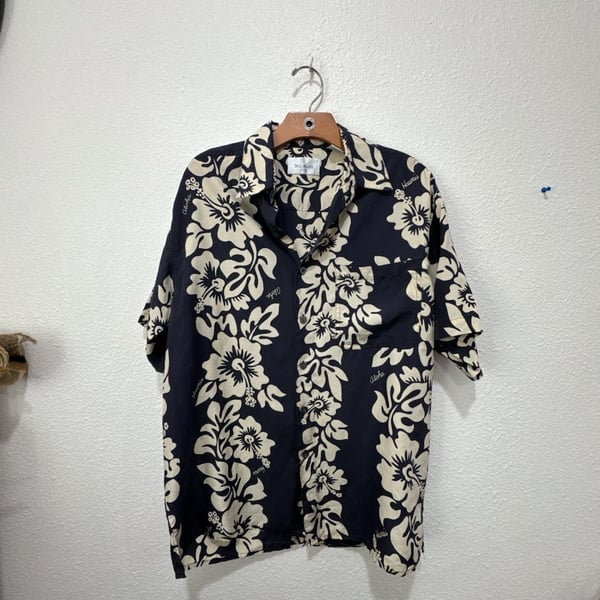 Bill Blass 100% Silk Navy and Cream Hibiscus Floral Aloha Hawaiian Button Down Shirt