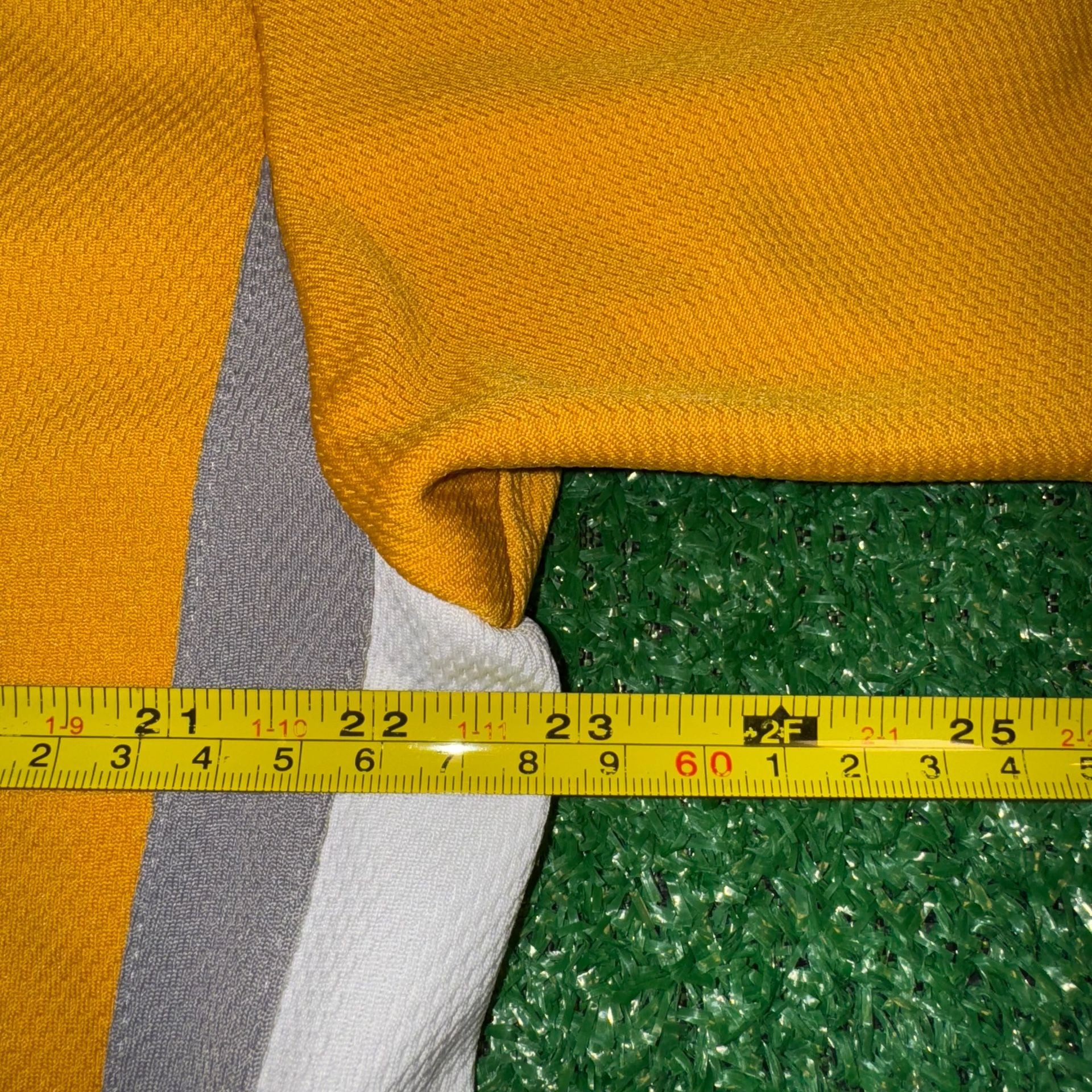 Vintage Y2K Nike Silver Tab Athletic Shirt Yellow Crewneck T-Shirt Men's XL 7