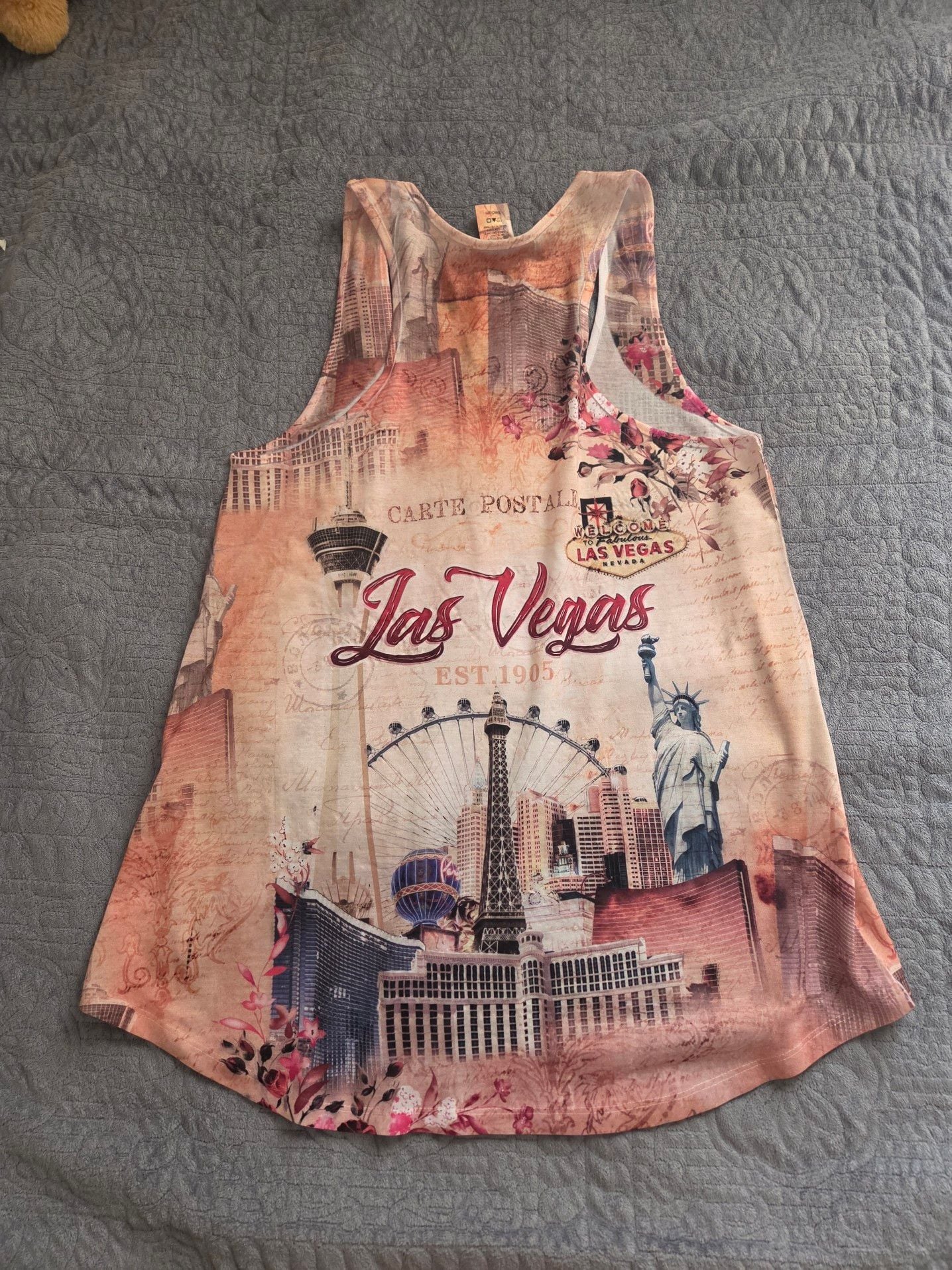 Y2k bedazzled Banana Expression Las Vegas Skyline Rhinestone Graphic Tank Top 5