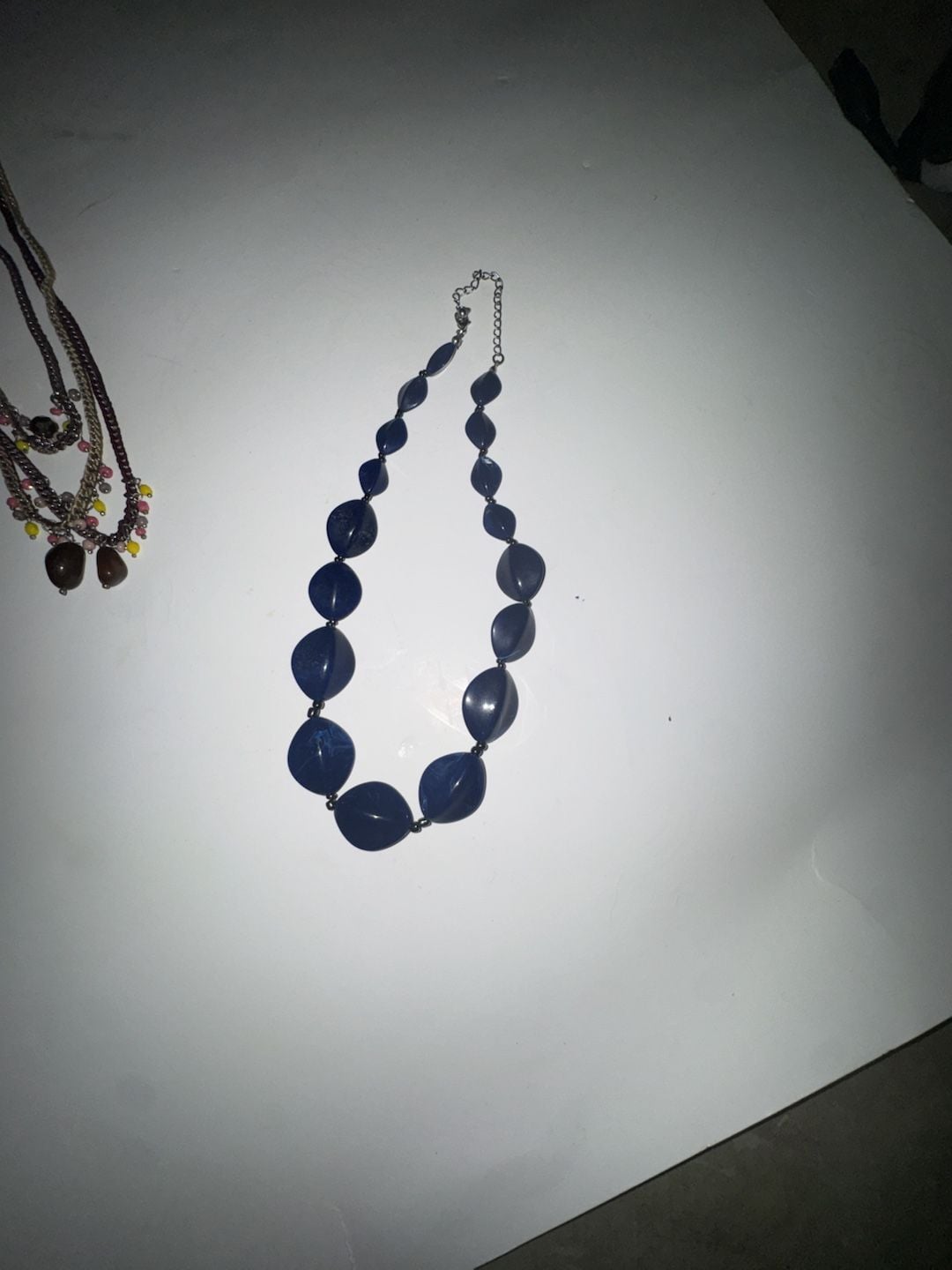 Vintage Trifari Navy Blue Lucite Graduated Bead Necklace 5