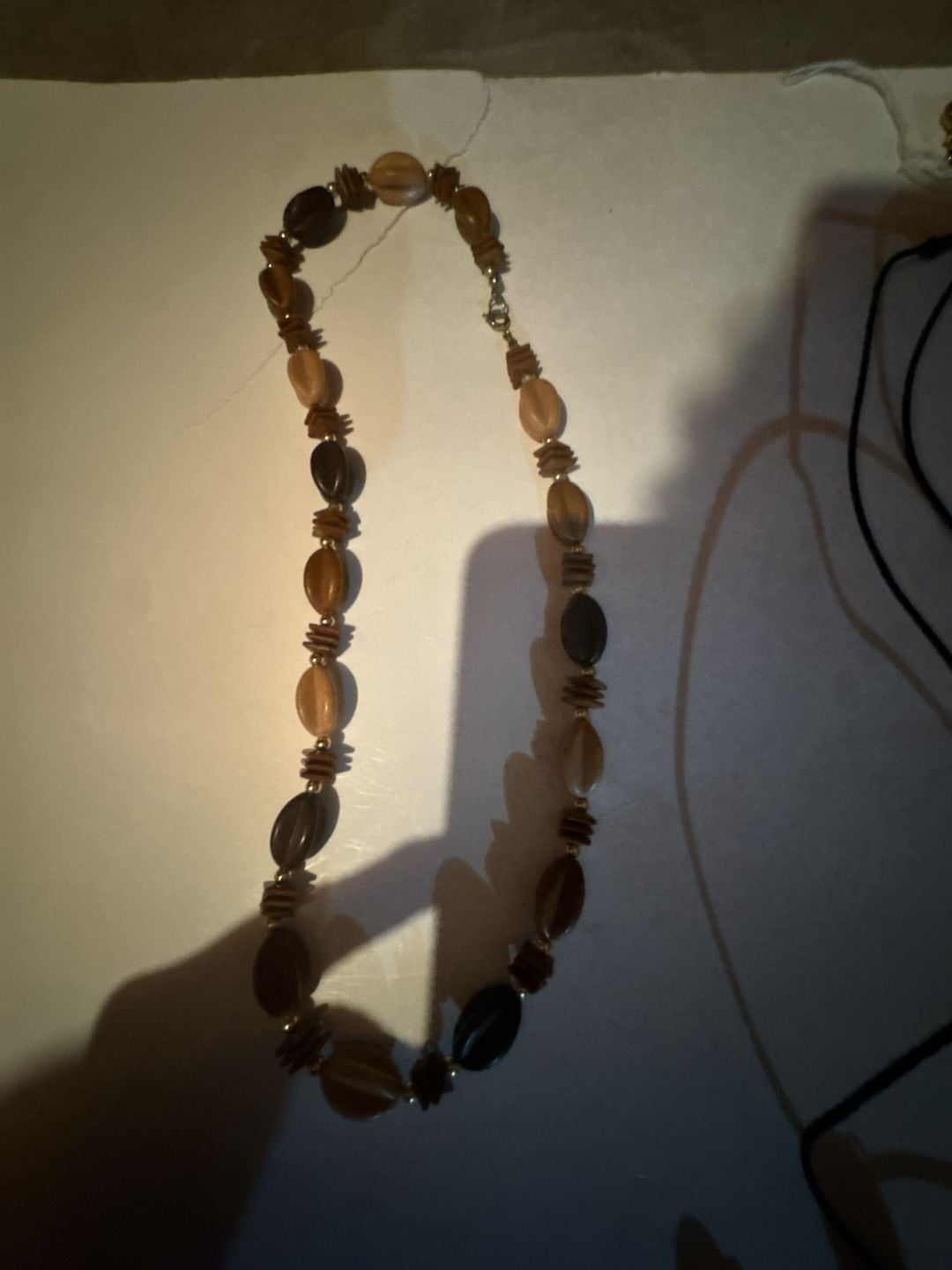 Vintage 1980s Retro Earth Tone Beaded Necklace with Oval and Stacked Square Resin Beads 2