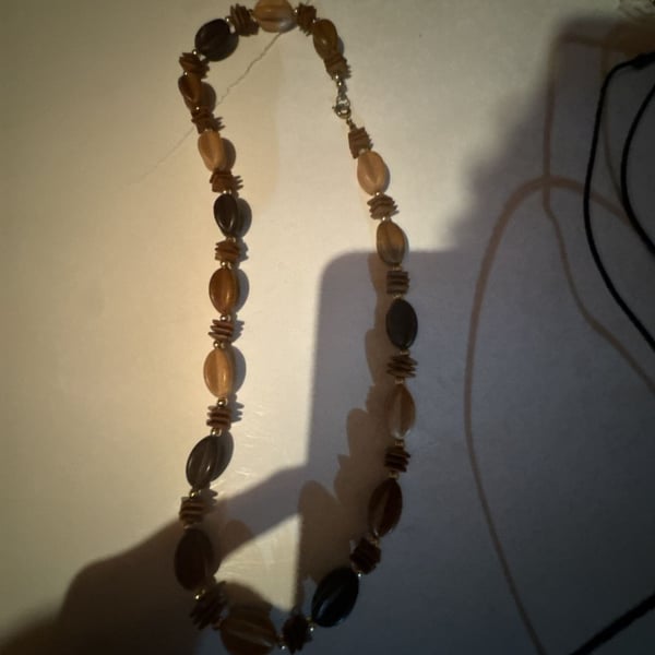 Vintage 1980s Retro Earth Tone Beaded Necklace with Oval and Stacked Square Resin Beads