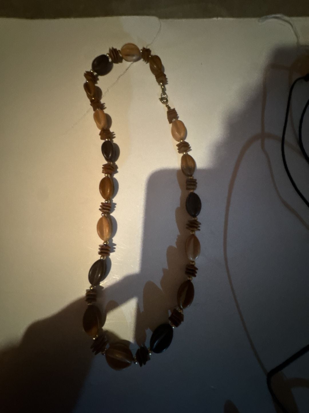 Vintage 1980s Retro Earth Tone Beaded Necklace with Oval and Stacked Square Resin Beads 4