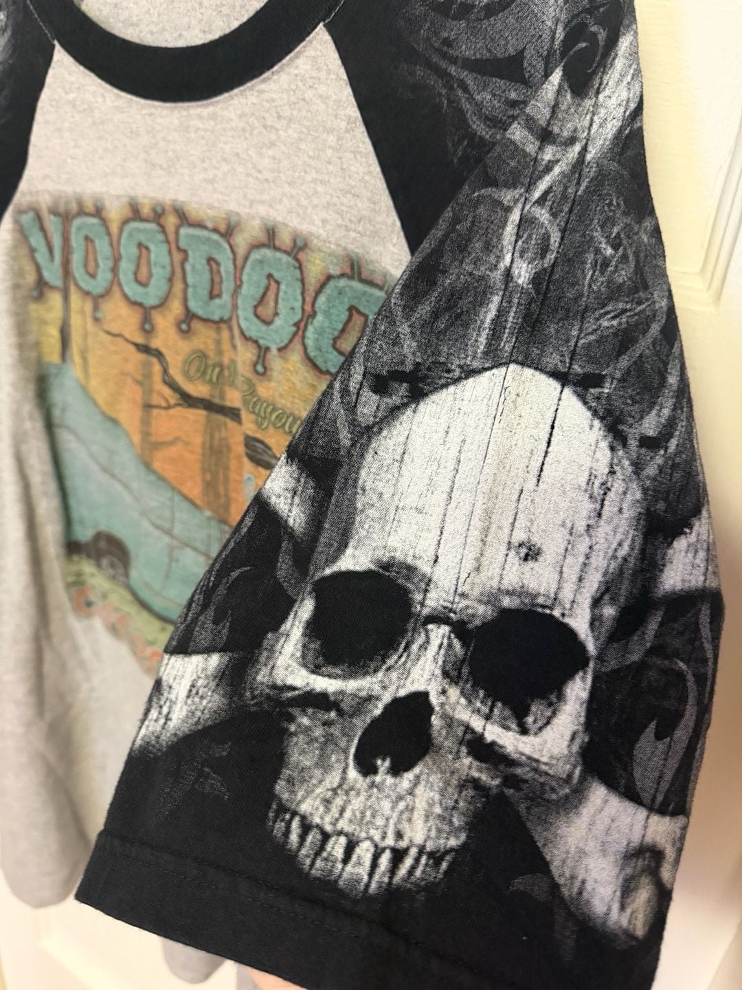 Everyday Life Voodoo On The Bayou 2014 New Orleans Raglan T-Shirt with Skull Sleeves 6
