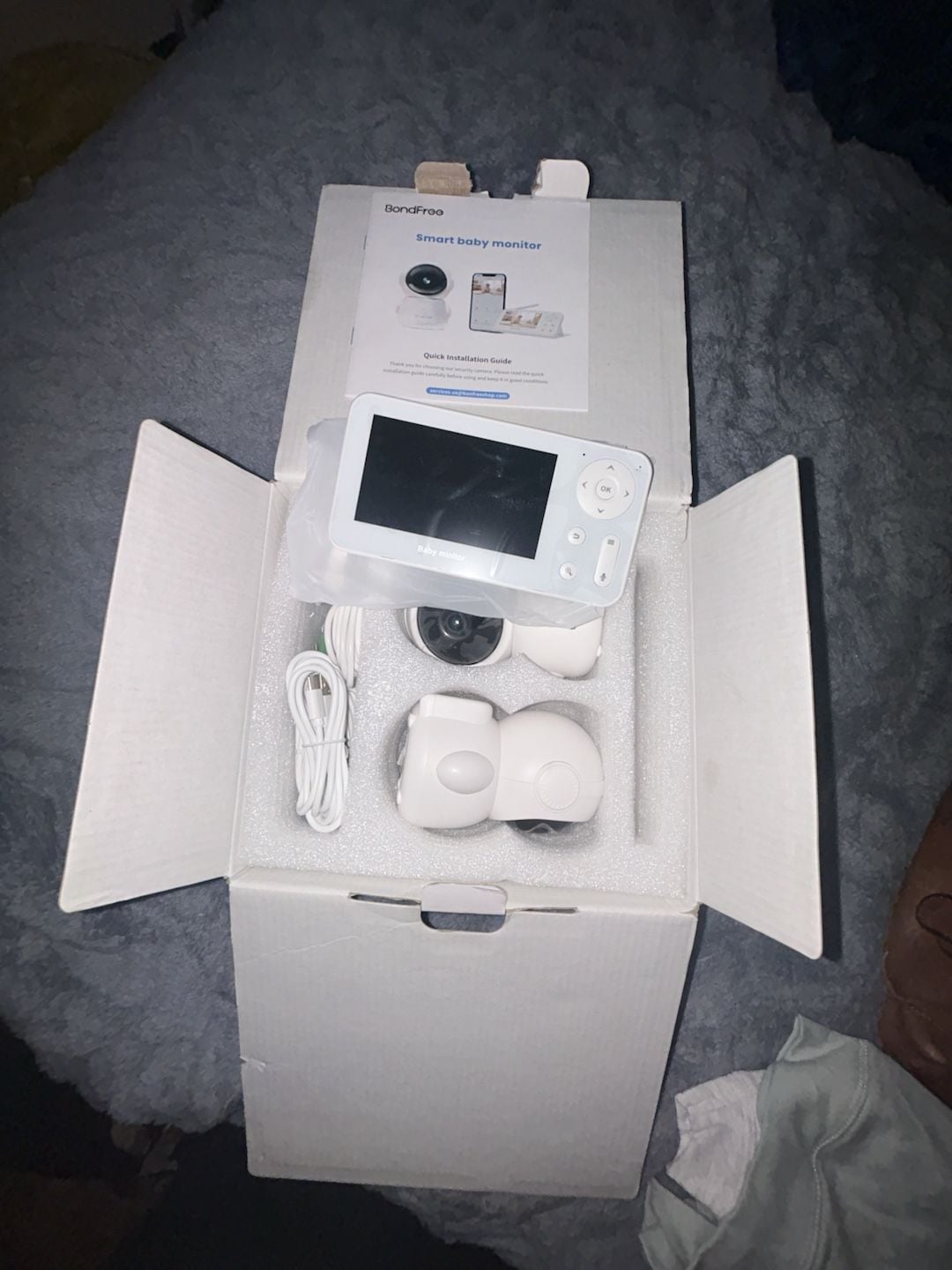 BondFree Smart Baby Monitor with Dual Cameras and 5-Inch Wireless Display 1