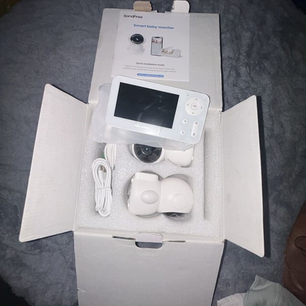 BondFree Smart Baby Monitor with Dual Cameras and 5-Inch Wireless Display