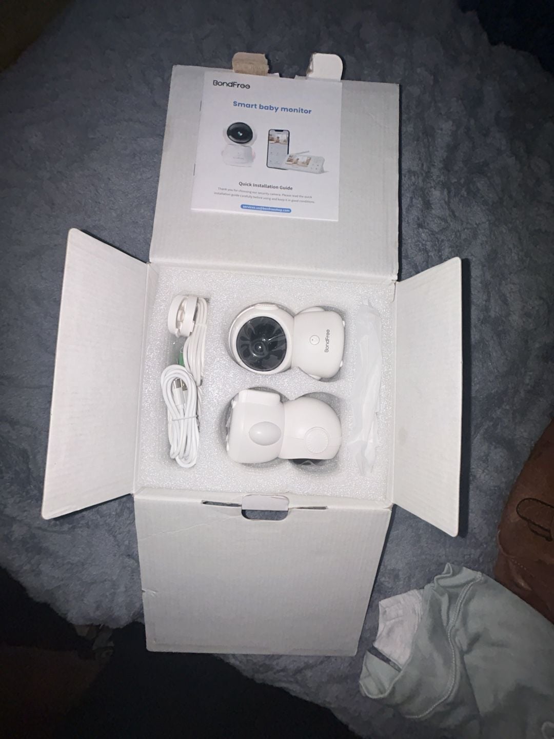 BondFree Smart Baby Monitor with Dual Cameras and 5-Inch Wireless Display 2