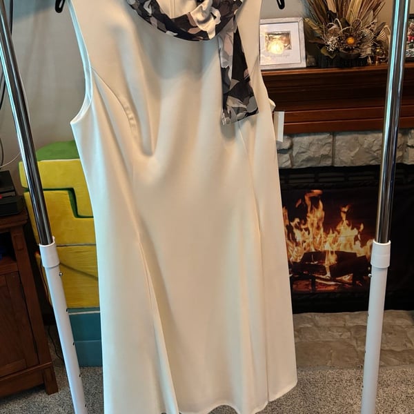 DKNY Sleeveless Fit and Flare Tie Neck Dress Iv/Blssm
