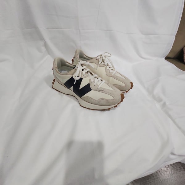 New Balance 327 Moonbeam Navy Sneakers