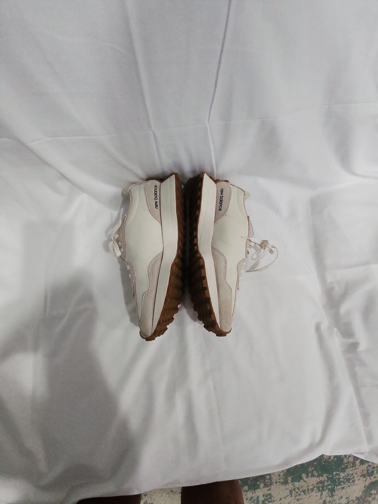 New Balance 327 Moonbeam Navy Sneakers 4