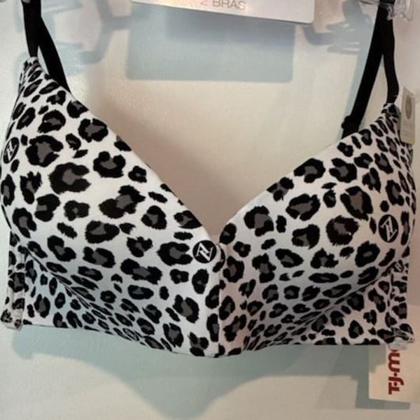 Adrienne Vittadini Studio  Wire-Free Comfort Bras Leopard Print 34C