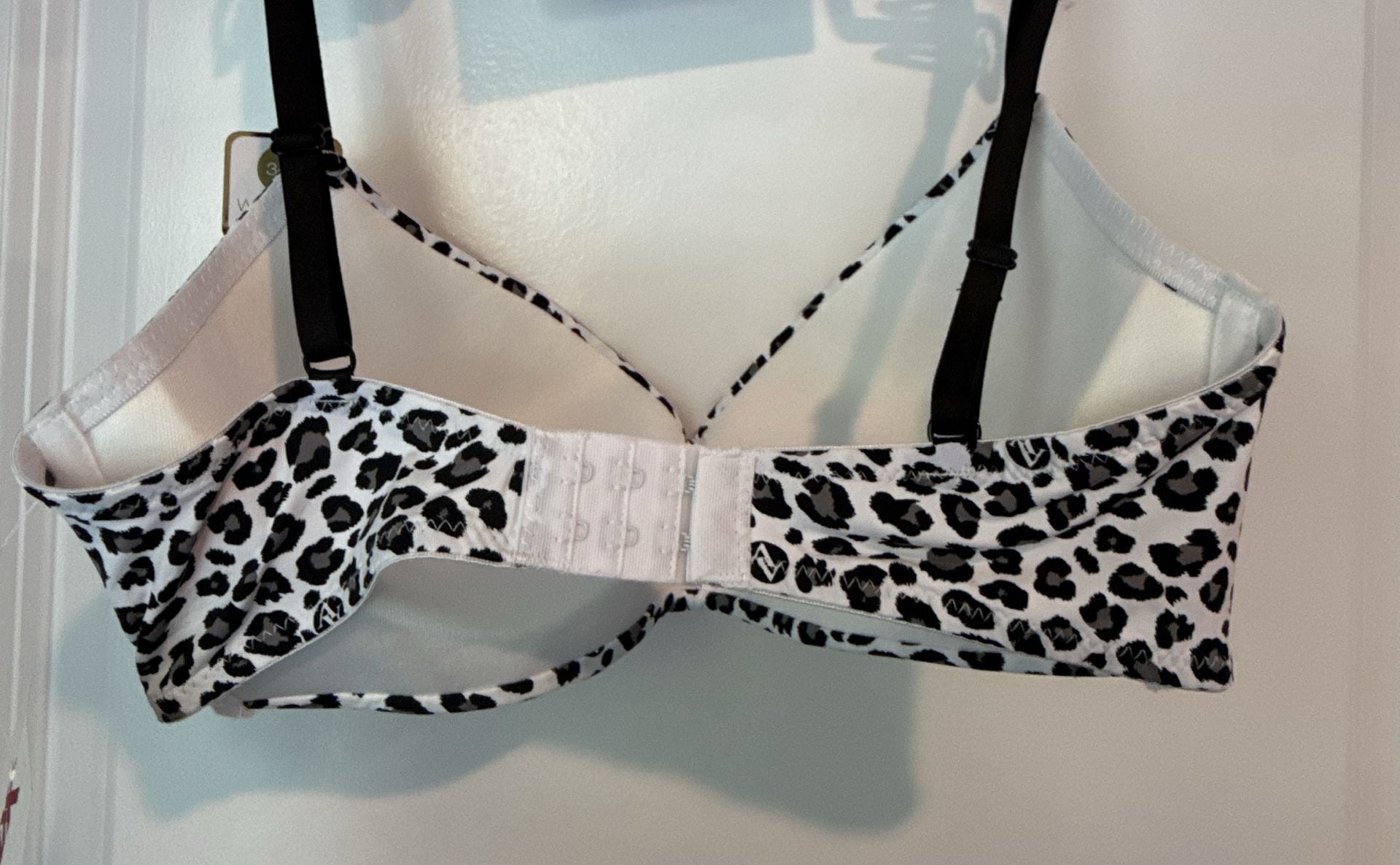 Adrienne Vittadini Studio Wire-Free Comfort Bras Leopard Print 34C 3